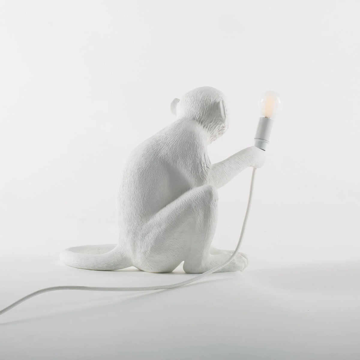 MONKEY LAMP SITTING VERSION Lampara de mesa