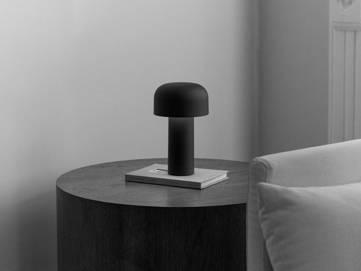 BELLHOP TABLE Lámpara de mesa portátil